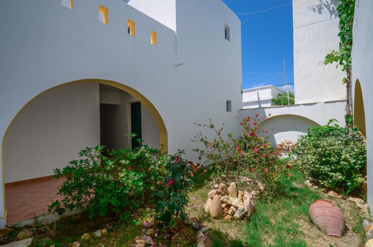 Hotel Fanis Agia Anna  Екстер'єр фото