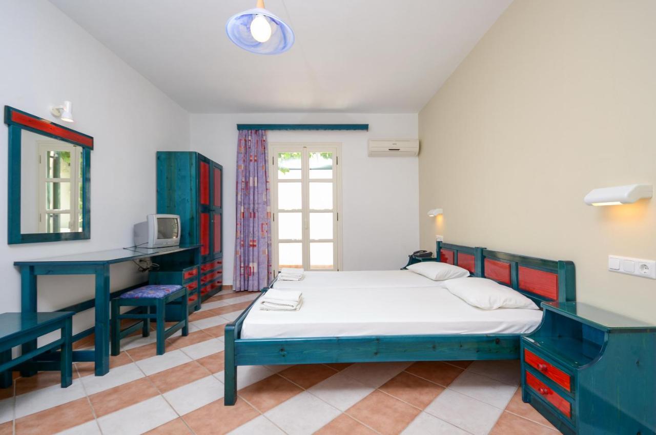 Hotel Fanis Agia Anna  Екстер'єр фото