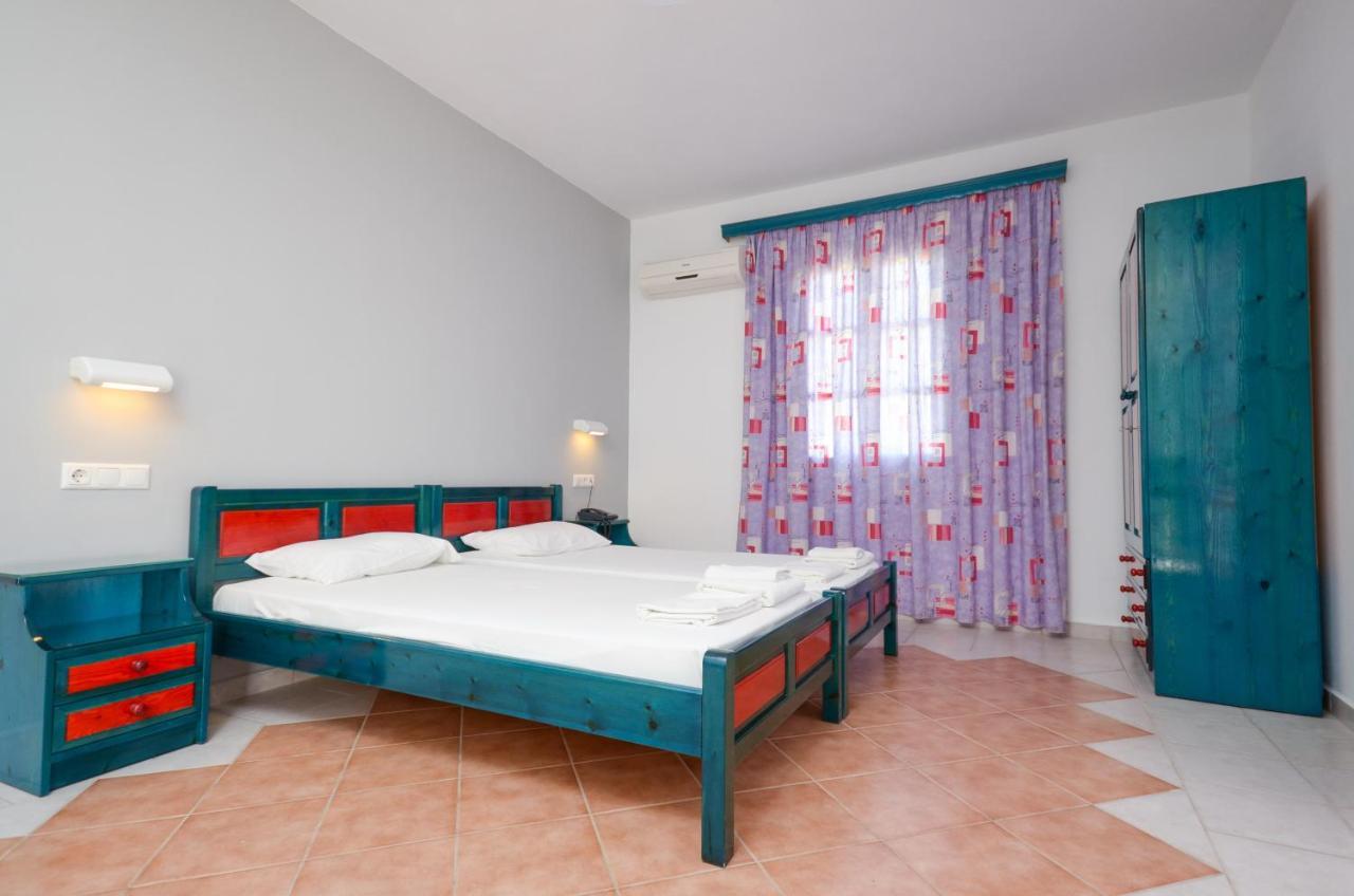 Hotel Fanis Agia Anna  Екстер'єр фото
